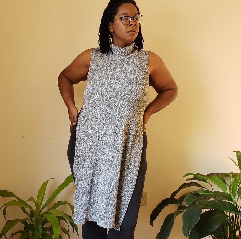 Forever 21 Gray Turtleneck Long Line Sweater